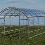 skleník z polykarbonátu