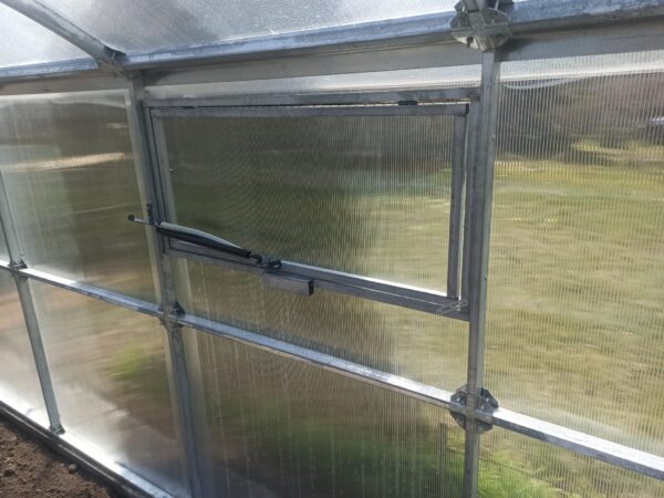 Automatické otvírače skleníkových oken